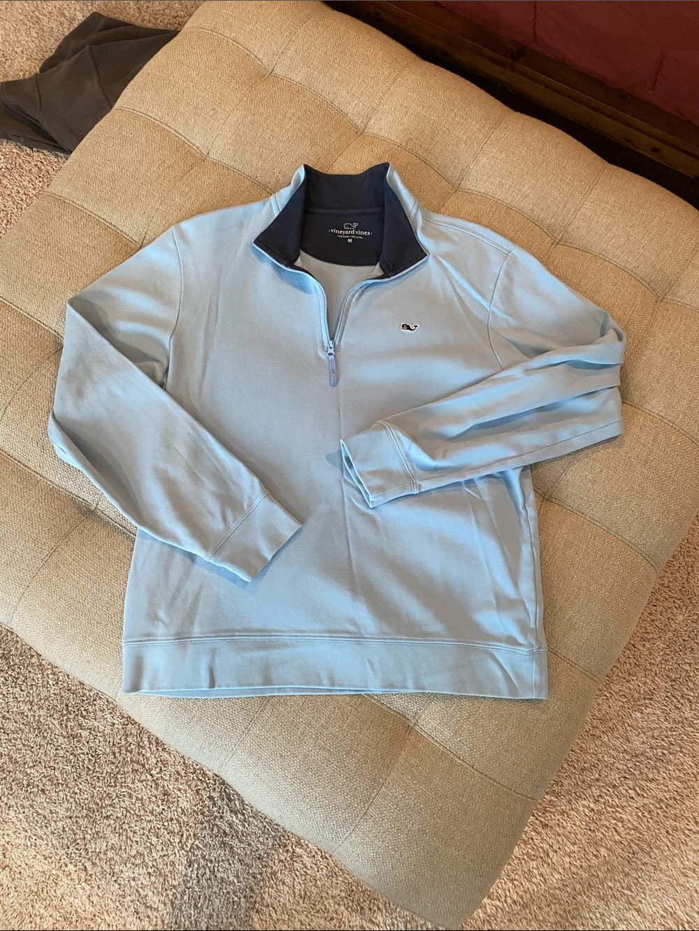 Vineyard Vines Men’s Light Blue Quarter-Zip Pullover with Navy Collar